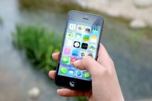 How to Receive Messages from Someone Else’s Phone
