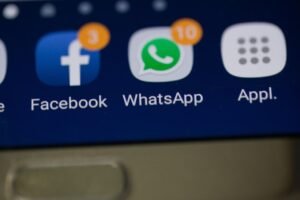 how-to-recover-whatsapp-view-once-photo-iphone