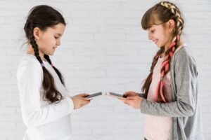monitor child's text messages on iphone